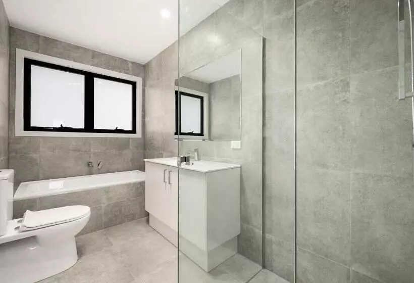 ペンション Brand New Comfortable Room In A Beautiful Suburb