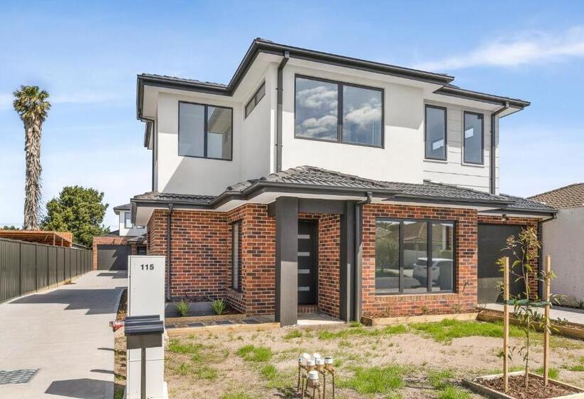 ペンション Brand New Comfortable Room In A Beautiful Suburb