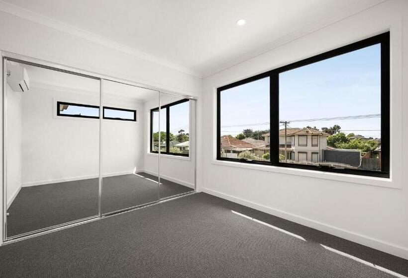 ペンション Brand New Comfortable Room In A Beautiful Suburb