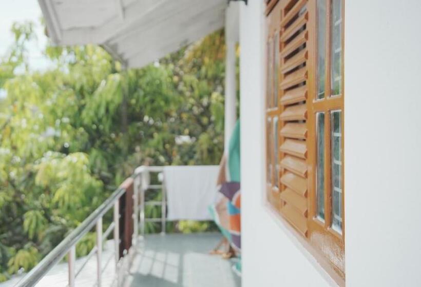 Majatalo Dreamy Surf House