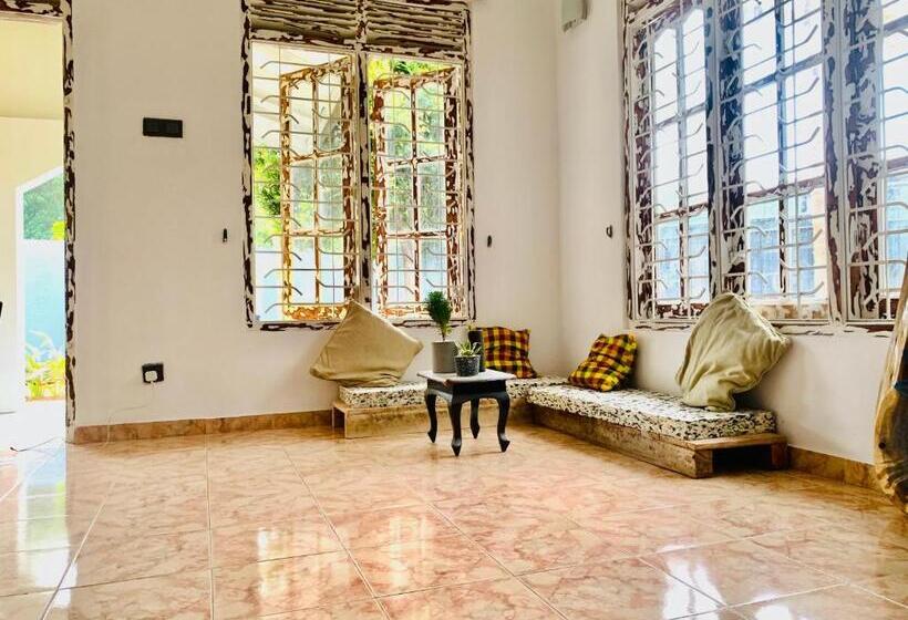 Majatalo Dreamy Surf House