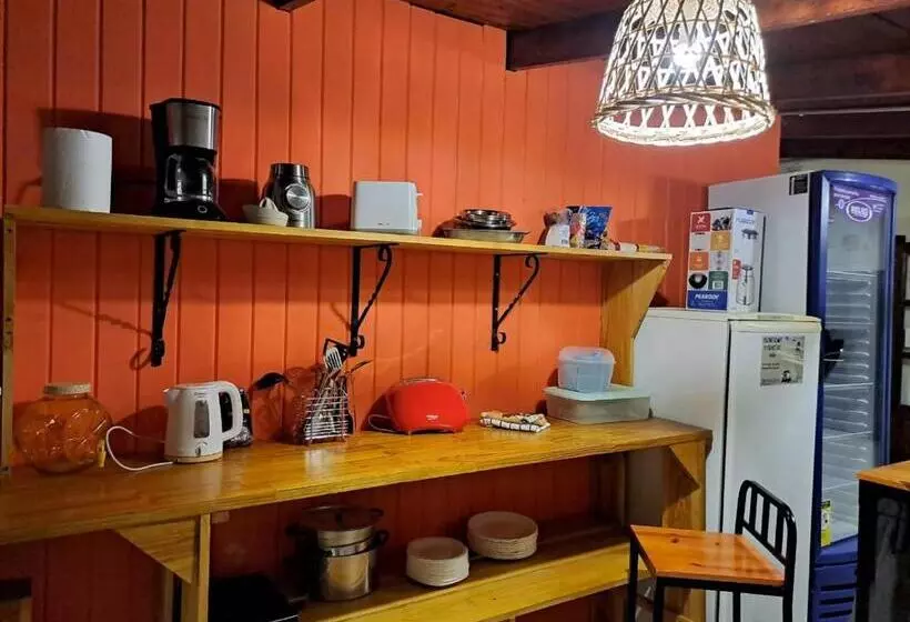 Majatalo Hostel El Limon