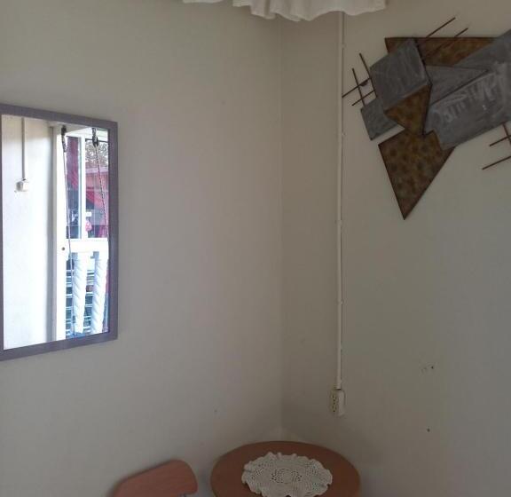 پانسیون Yenna Home