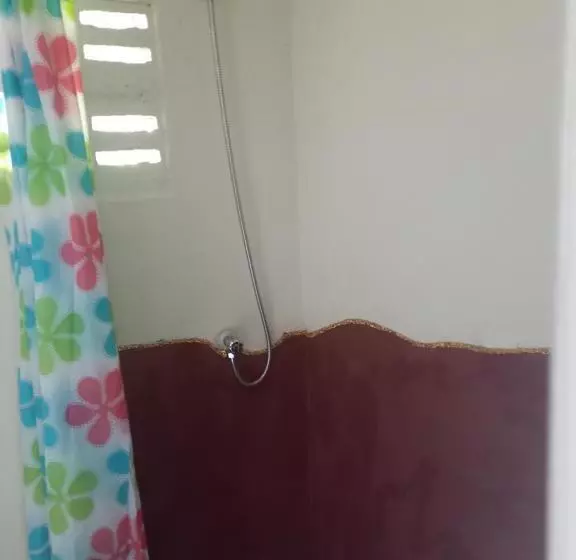 پانسیون Yenna Home