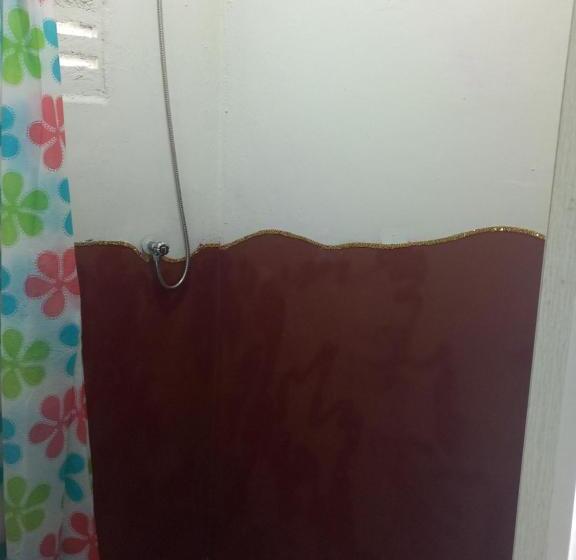 پانسیون Yenna Home