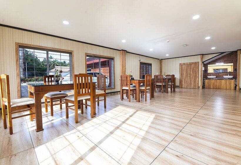 אתר נופש Sanjeevini Ayurveda And Yoga Retreat