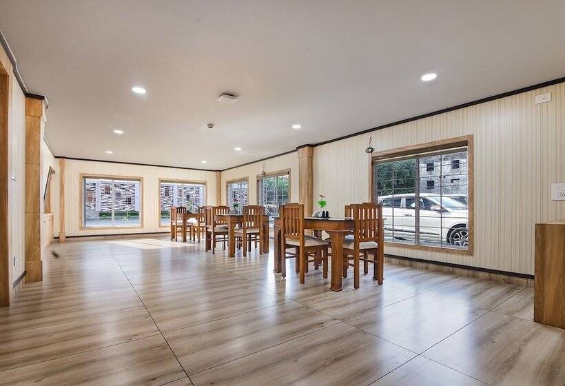 אתר נופש Sanjeevini Ayurveda And Yoga Retreat