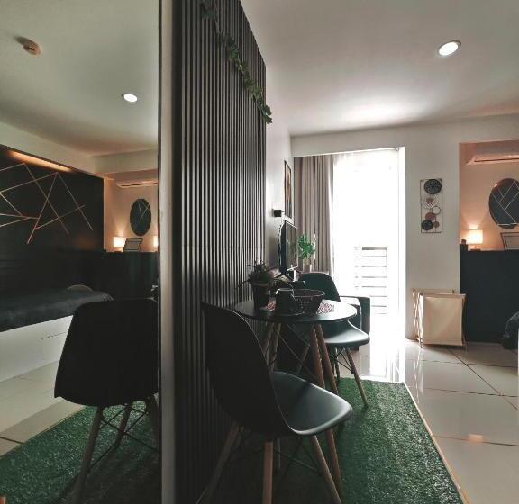 호스텔 Elevate At 902 Cityscape Tower Condominium With Netflix, Near Sm, Ayala, It Park