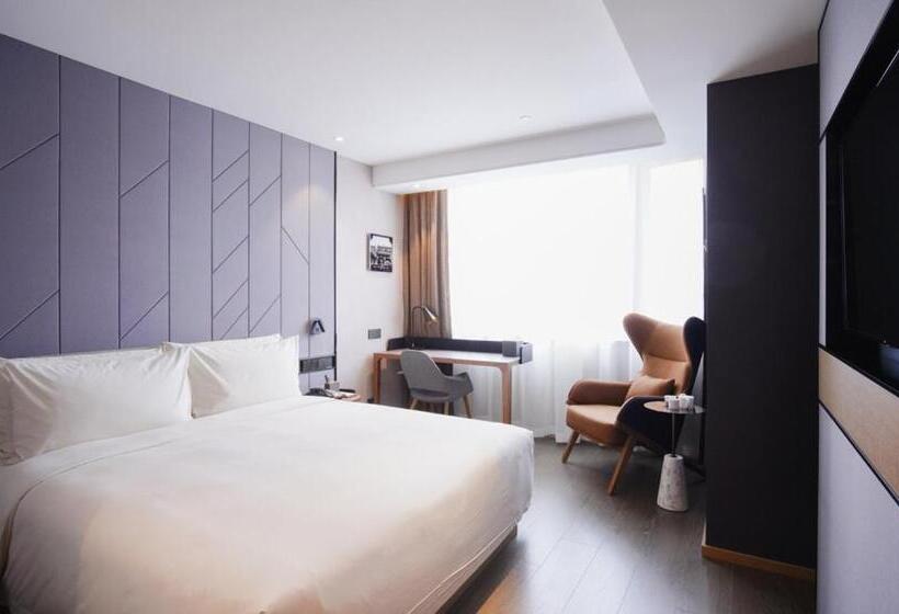 Atour Hotel Gangding Metro Station Taikoo Hui Tianhe Guangzhou     Free Shuttle Bus Service Between