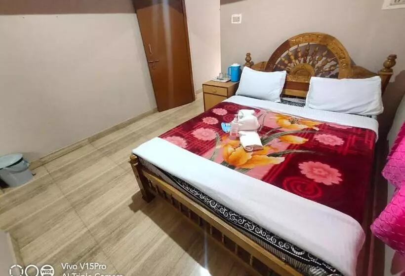 Hotelli Gk Holiday Inn