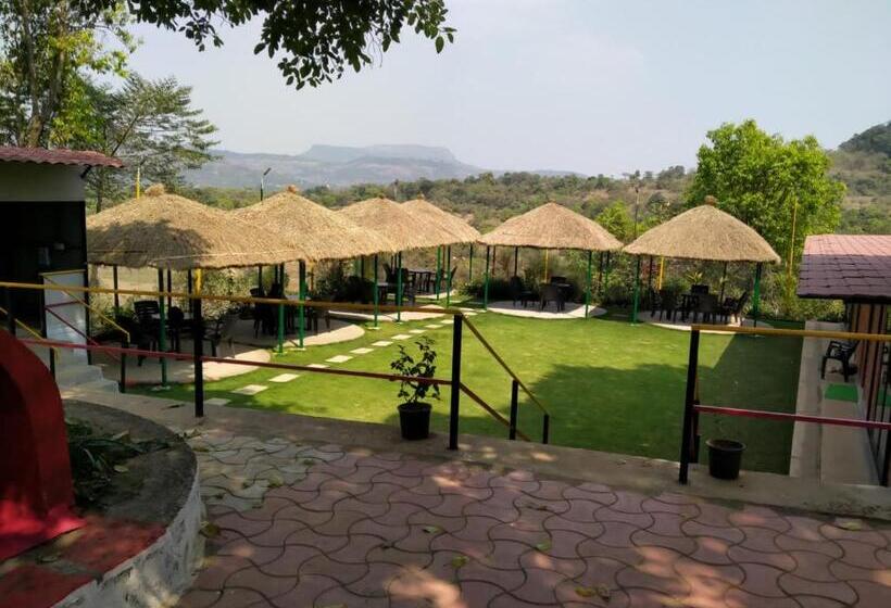 Hotel Lake Forest By Bat