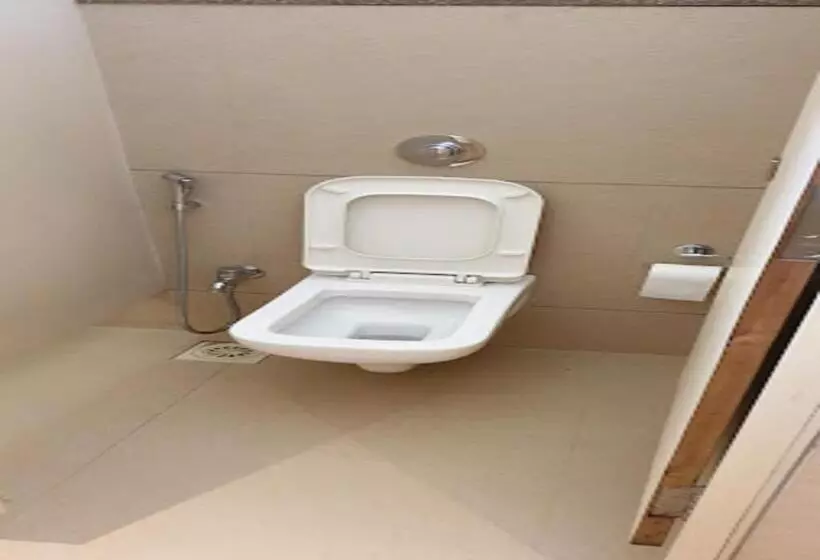 Hotelli Lemon Grass   Kudal