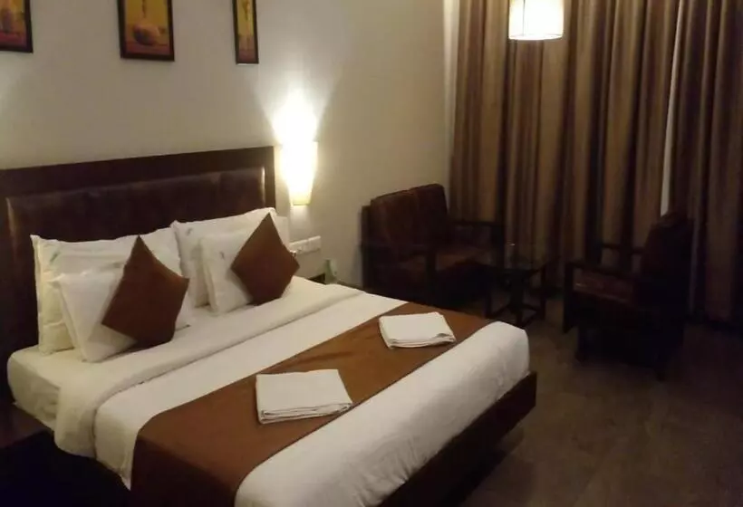 Hotelli Lemon Grass   Kudal