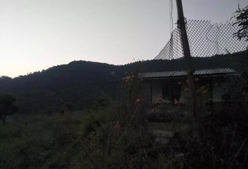 هتل Pame Farm Stay