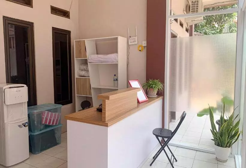 Hotelli Reddoorz Near Fkip Untirta Serang