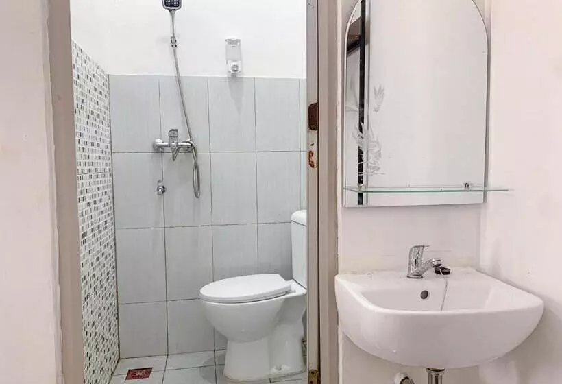 Hotelli Reddoorz Near Fkip Untirta Serang