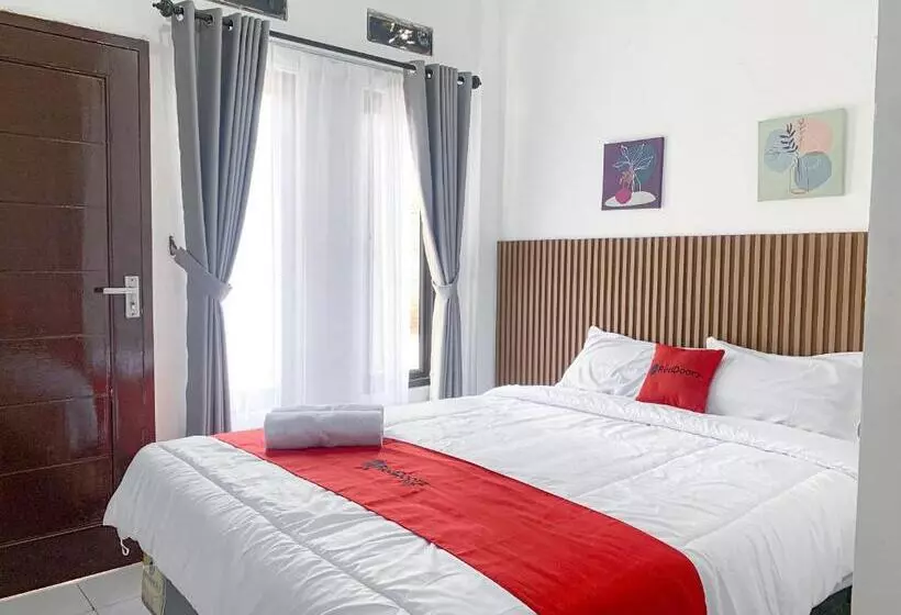 Hotelli Reddoorz Near Fkip Untirta Serang