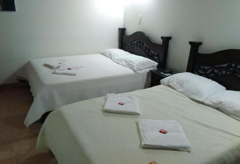 هتل Santa Helena Hospederia