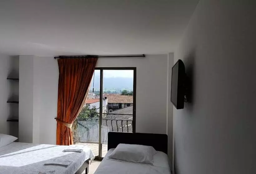 Hotelli Santa Helena Hospederia