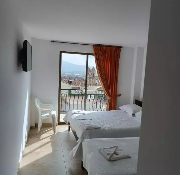 Hotelli Santa Helena Hospederia