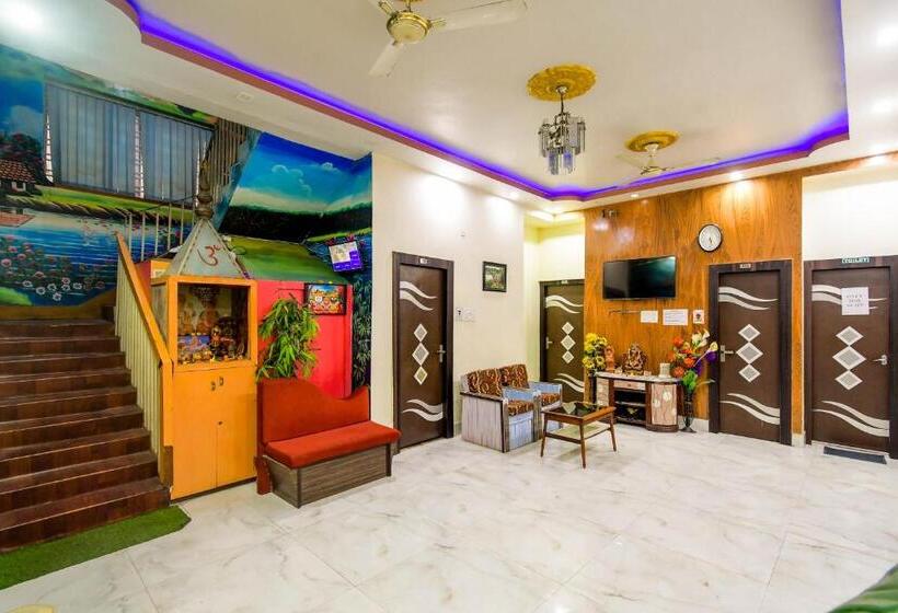 酒店 Smriti Villa Classic