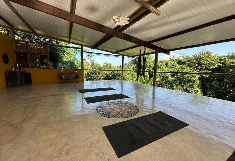 Mentepura Yoga Hostel