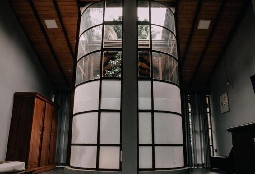 ペンション Amanzi Residence