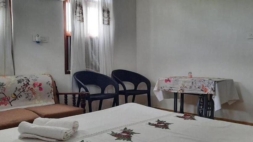 Пансион Beside The River