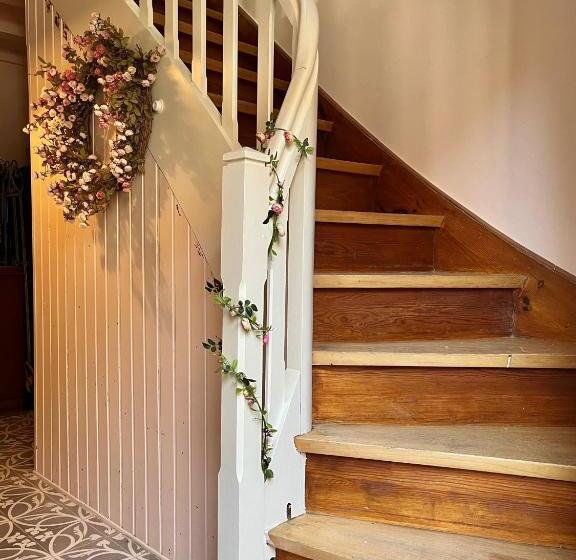 פנסיון Etage Entier Privé, 45m2 Chez Regine