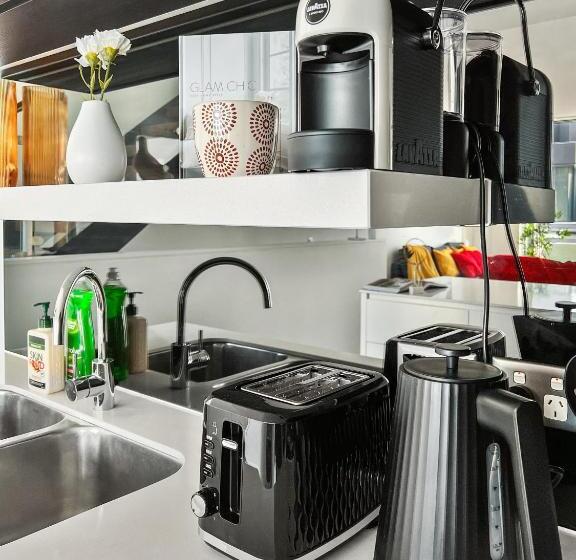 ユースホステル Big Docklands Room Wi Fi/city/parking