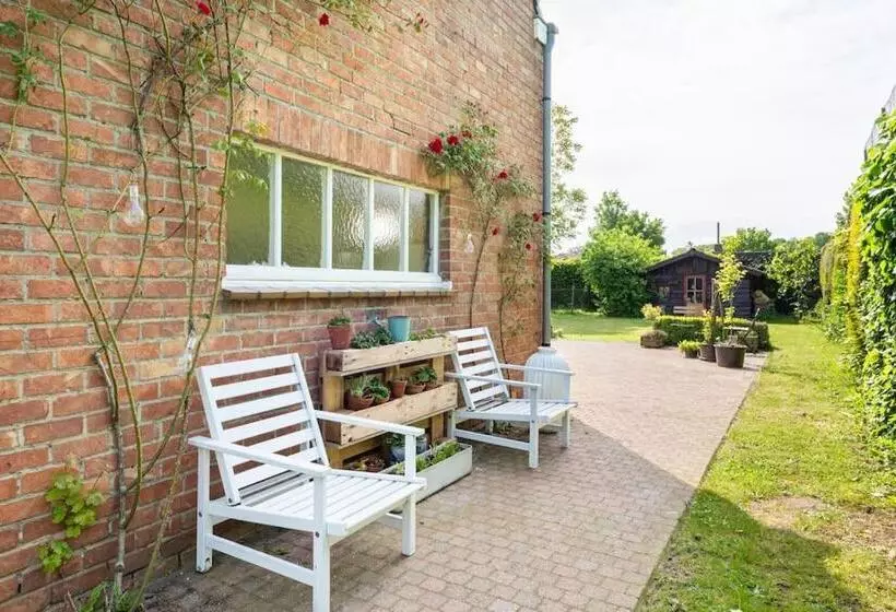 Aamiaismajoitus (B&B) Gastenverblijf In Belle Epoque Woning