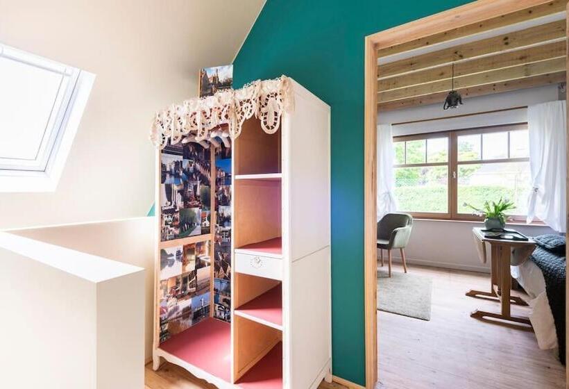 민박 Gastenverblijf In Belle Epoque Woning