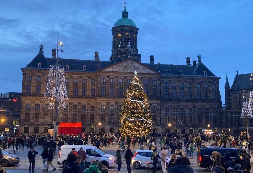 تختخواب و صبحانه Kelly S Euphrate Houseboat