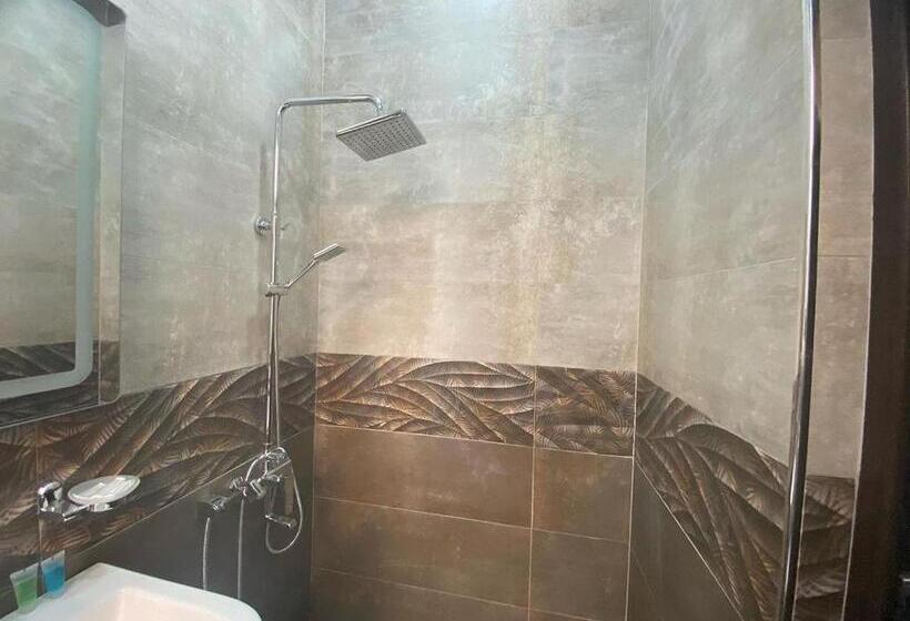 تختخواب و صبحانه Tegh