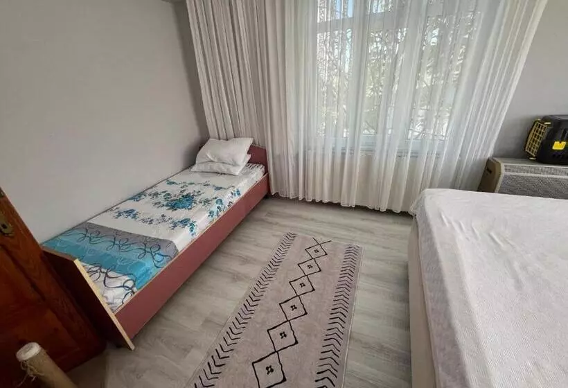 Airport Confort Guest House