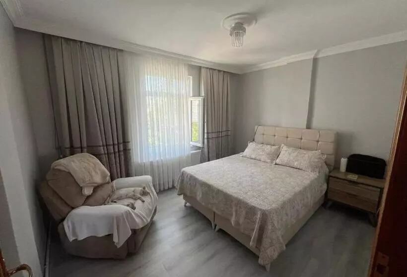 Airport Confort Guest House