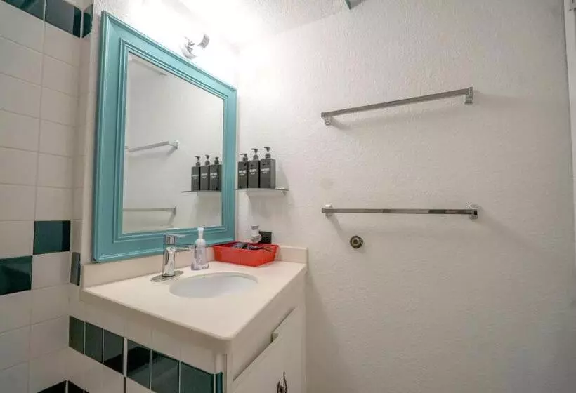 Diamond, Ocean, And Canal View Affordable Family House7person