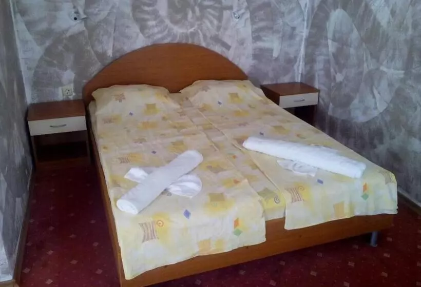 هتل хотел андре