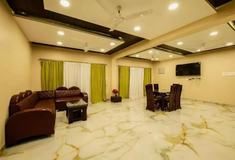 Hotelli Coral Bay Villa Kashid