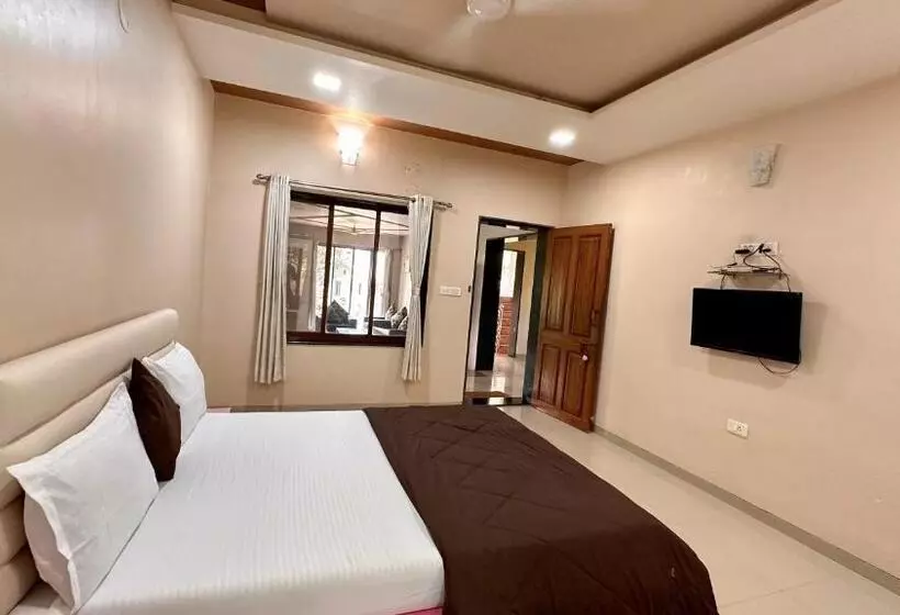 Hotelli Coral Bay Villa Kashid