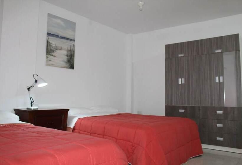 Hotel Hospedaje Las Parraz