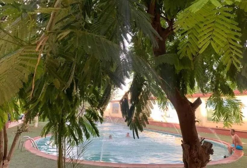 هتل Hôtel Des Frères Bouaza