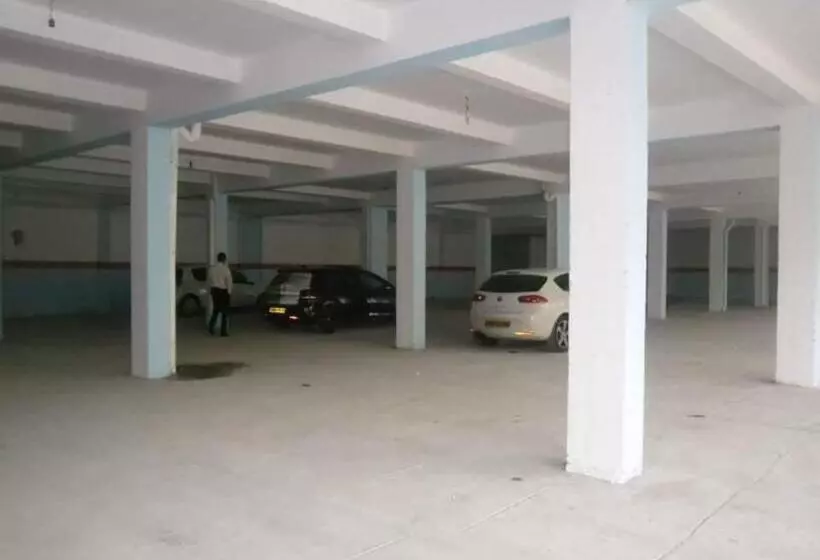 هتل Hôtel Des Frères Bouaza