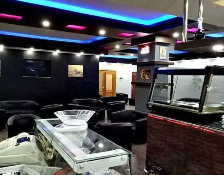 هتل Hôtel Des Frères Bouaza