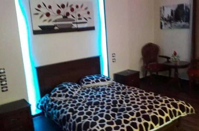 هتل Hôtel Des Frères Bouaza
