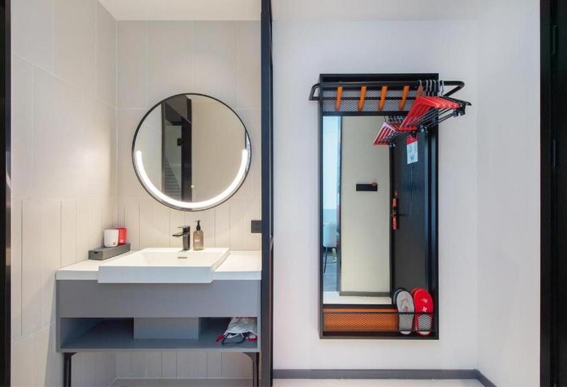 Hotel Ibis Li Wang Road, Jiaodong Airport