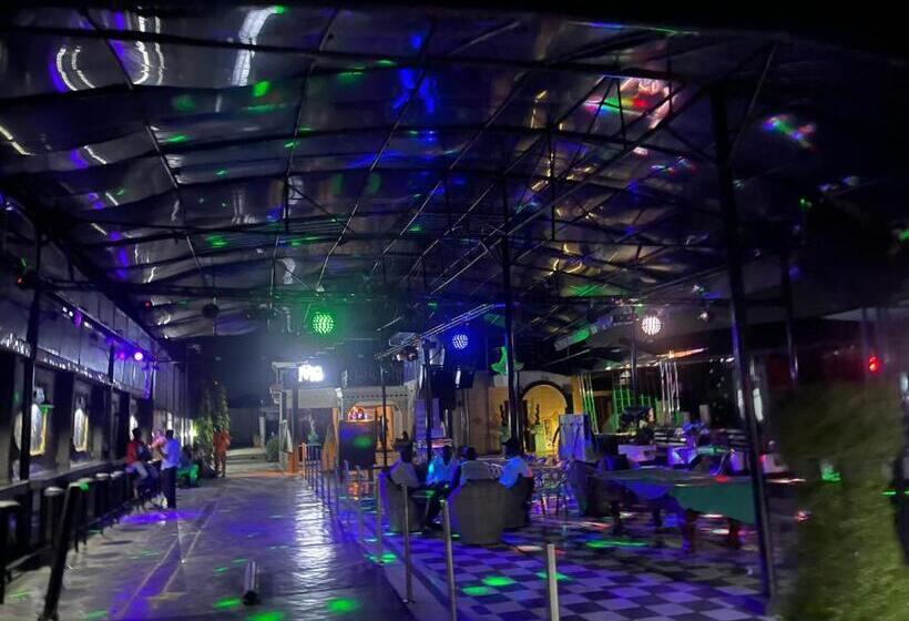 هتل Magida Gardens