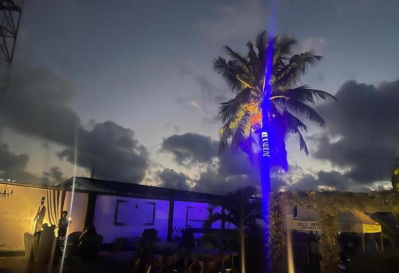 هتل Magida Gardens