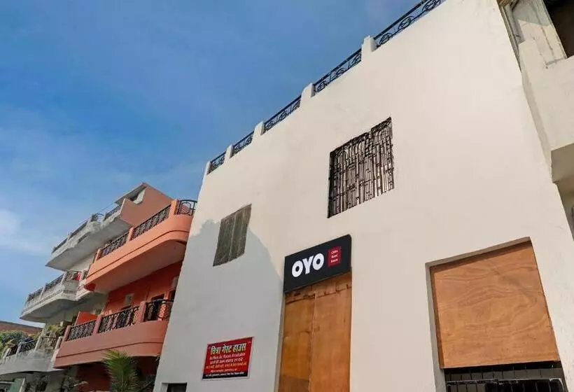 ホテル Oyo Flagship Chitra Guest House