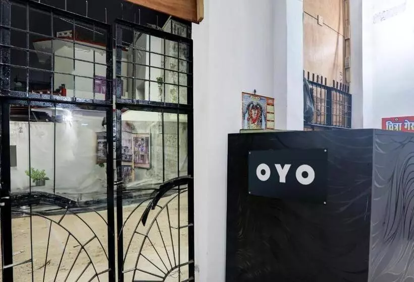 ホテル Oyo Flagship Chitra Guest House